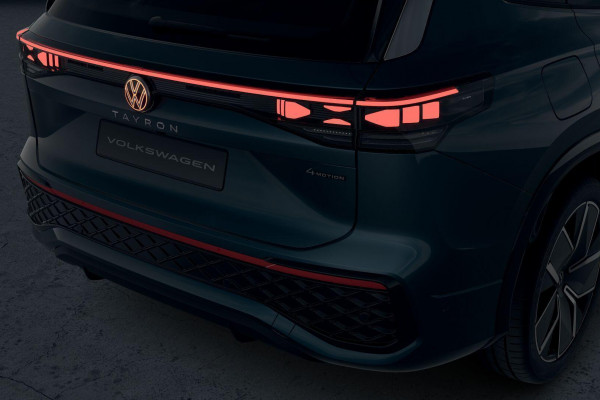 2025 MY26 Volkswagen Tayron R4 195TSI R-Line SUV Image 9