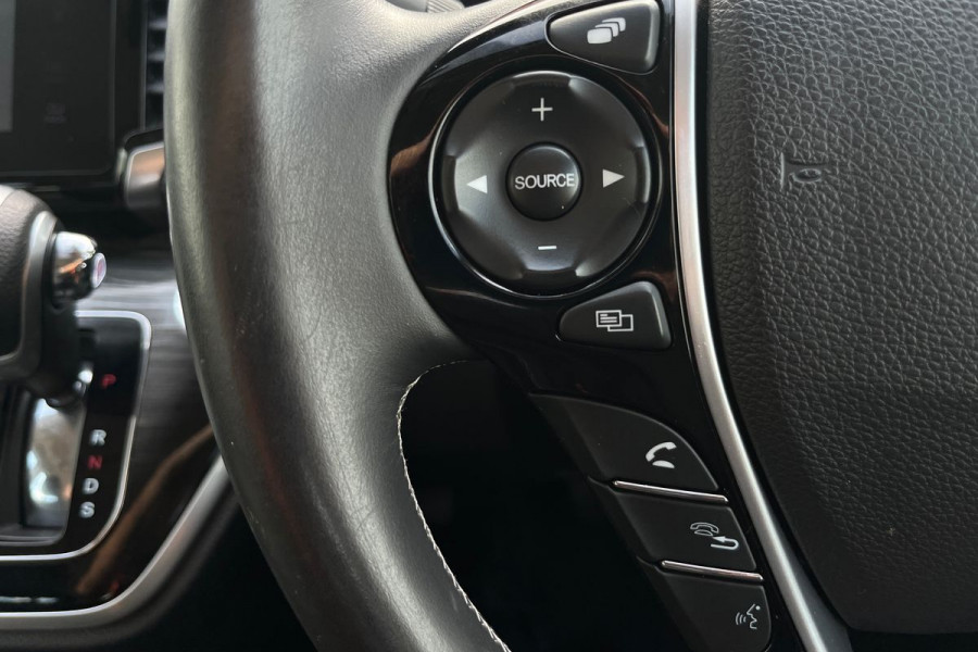 2015 MY16 Honda Odyssey 5th Gen VTi-L SUV Image 16