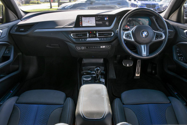 2023 BMW 1 Series F40 118i M Sport Hatch image 4