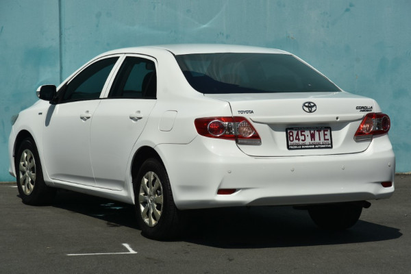 2013 Toyota Corolla ZRE152R Ascent Sedan Image 3