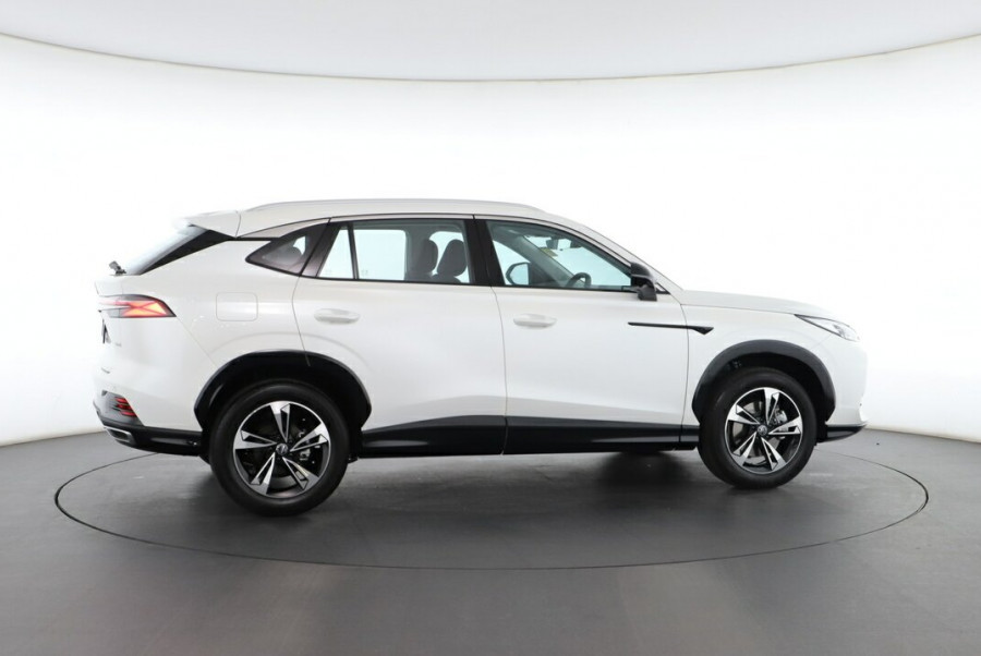 2024 MY25 MG HS AS33 Vibe SUV Image 15