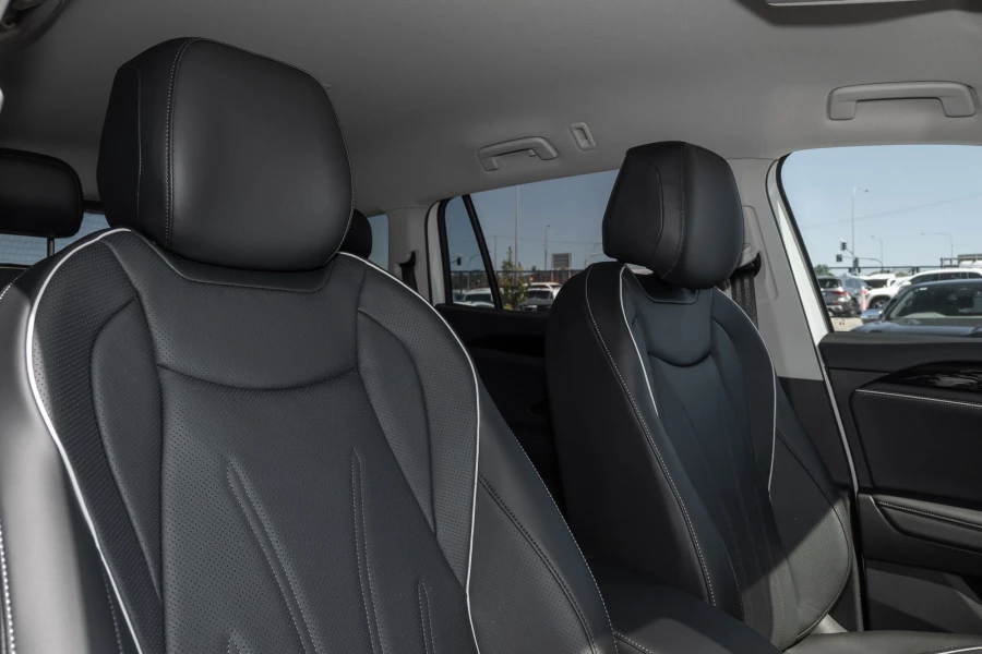 2026 Volkswagen Tayron R4 150TSI eHybrid Elegance SUV Image 10