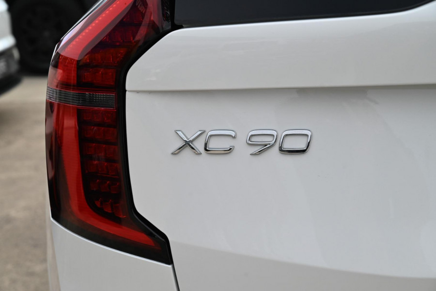 2026 Volvo XC90 L Series Ultra B5 Dark SUV