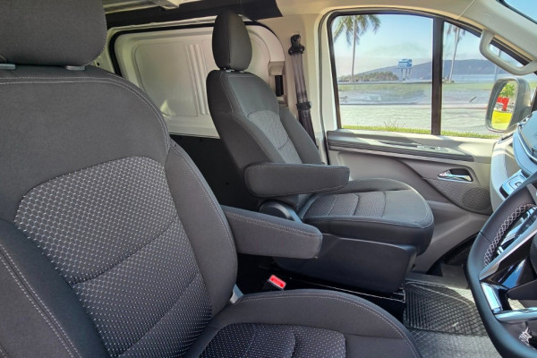2026 LDV Deliver 7   Van Image 2
