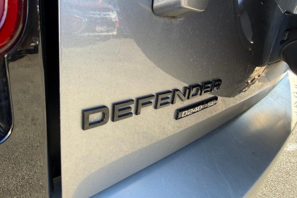 2020 Land Rover Defender L663 110 D240 SE SUV Image 20