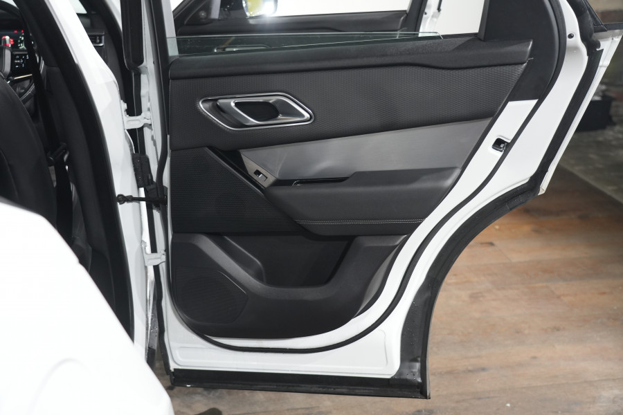 2022 Land Rover Range Rover Velar L560 P250 R-Dynamic SE SUV Image 30
