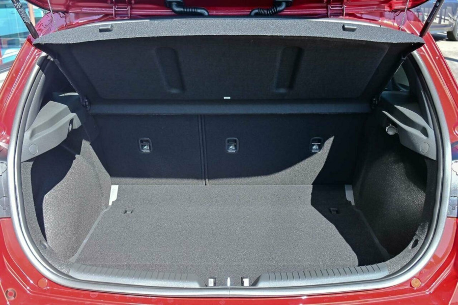 2024 MY25 Hyundai i30 PDe.V6  N Line Hatch Image 11