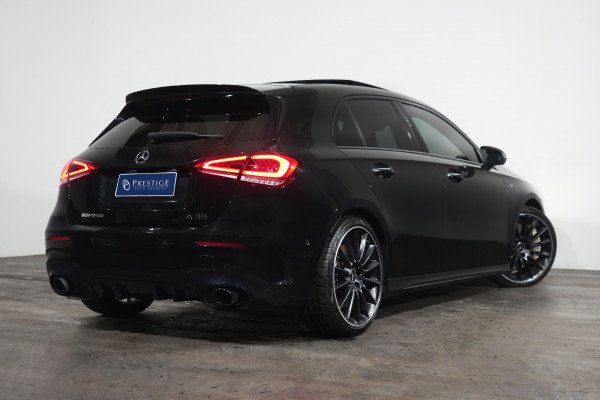 2022 Mercedes-Benz A-Class 4matic Hatch image 7