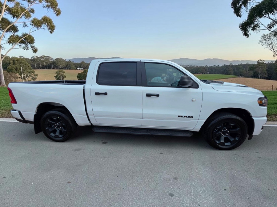 2026 Ram 1500 DT Express Black Edition Hurricane SO Ute Image 4