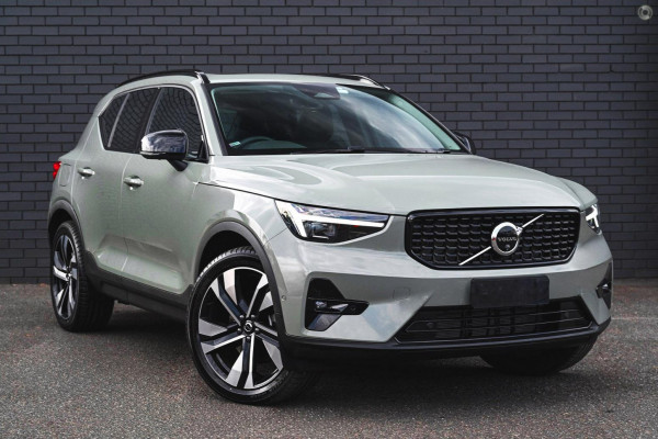 2024 MY25 Volvo XC40  Ultra B4 Dark SUV