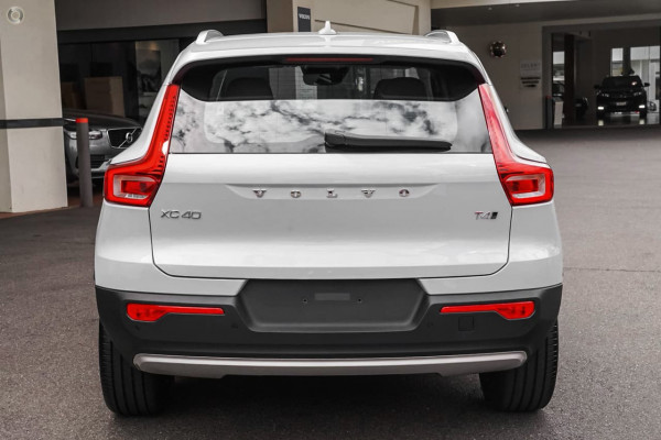 2020 Volvo XC40 XZ T4 Inscription Suv