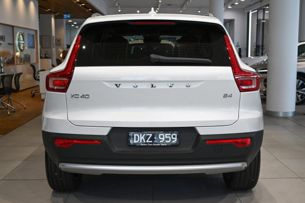 2024 MY25 Volvo XC40 XZ Plus B4 SUV Image 3