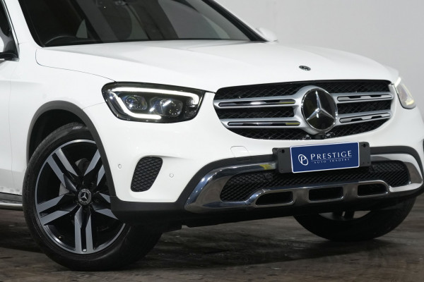 2019 Mercedes-Benz GLC-Class GLC300 SUV Image 2
