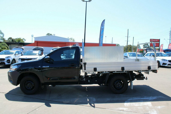 2022 Toyota HiLux TGN121R WorkMate Cab Chassis Image 7