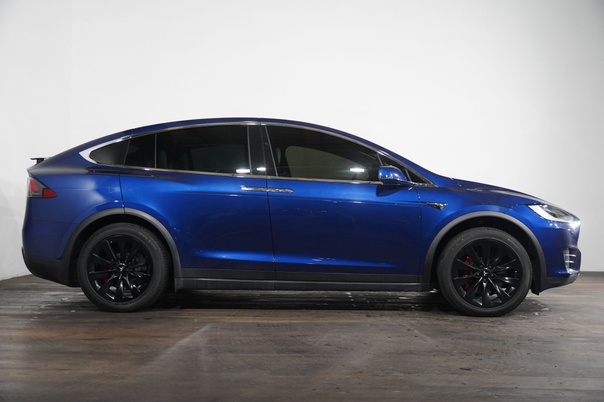 2020 Tesla Model X X Performance SUV Image 4