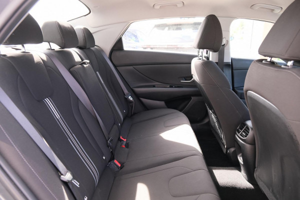 2024 Hyundai i30 CN7.V2 Hybrid Sedan Image 11