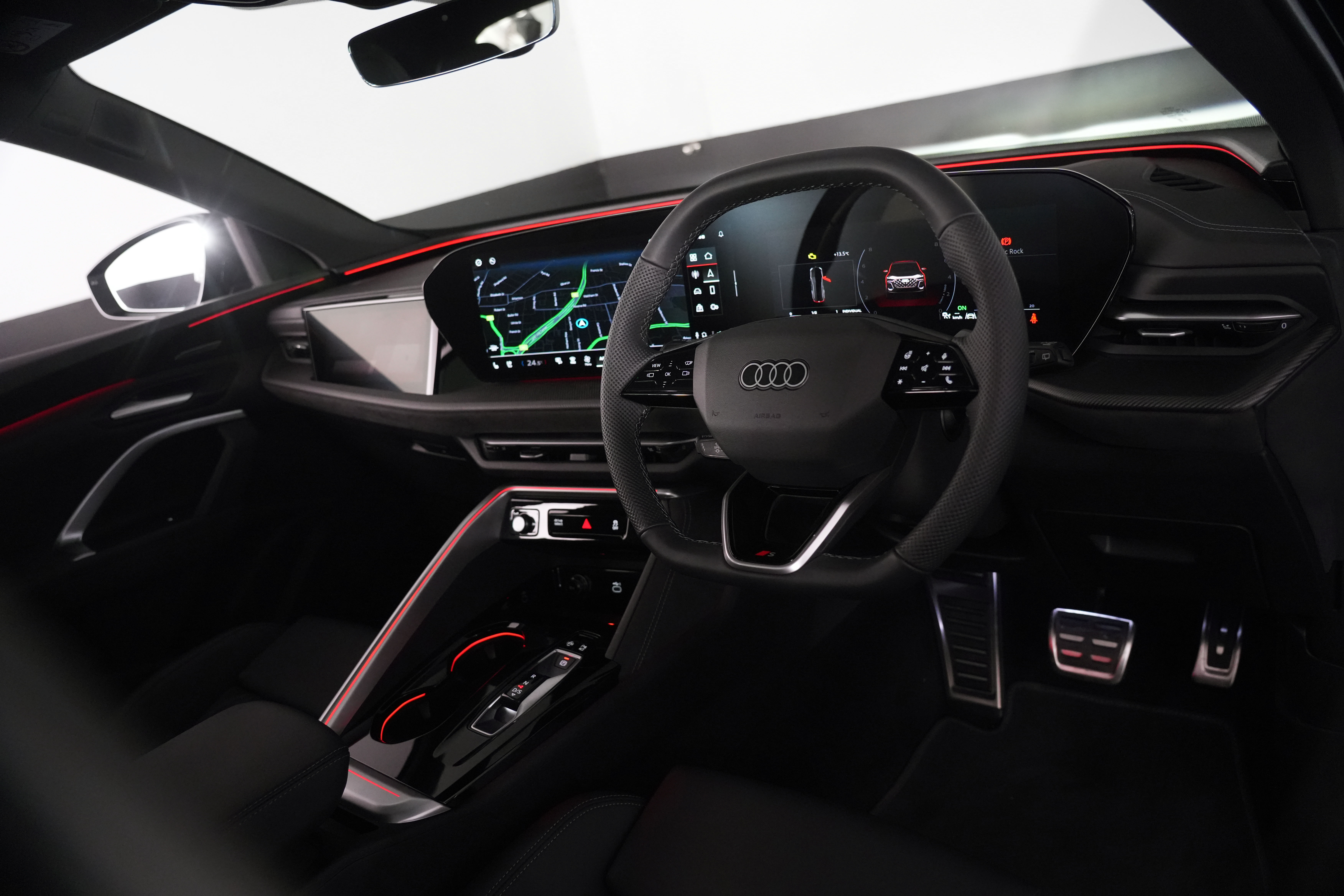2025 Audi SQ5 GU  SUV Image 24
