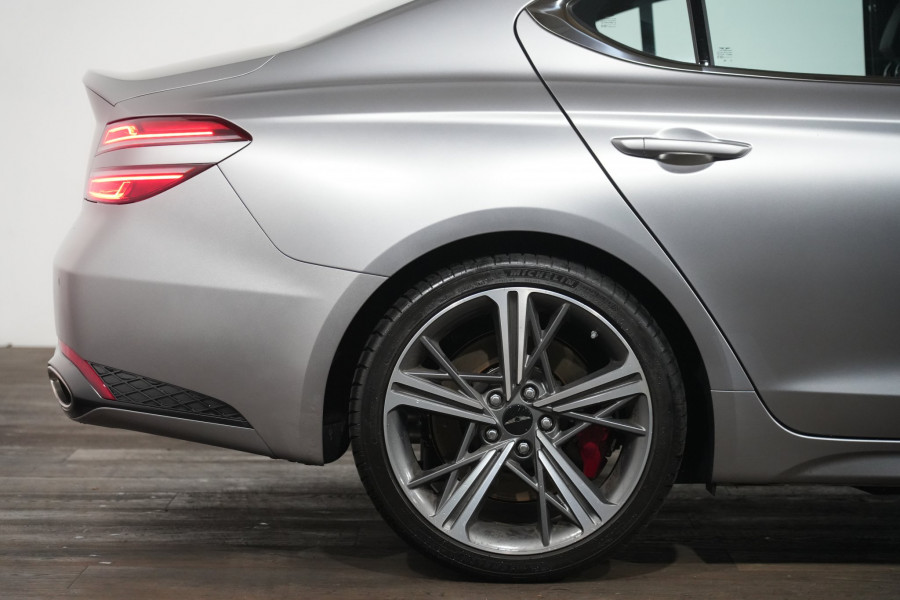 2025 Genesis G70 3.3t Sport Lux Sedan Image 6