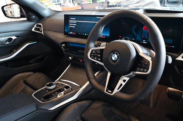 2025 BMW 3 Series G20 LCI II 330i M Sport Sedan image 6