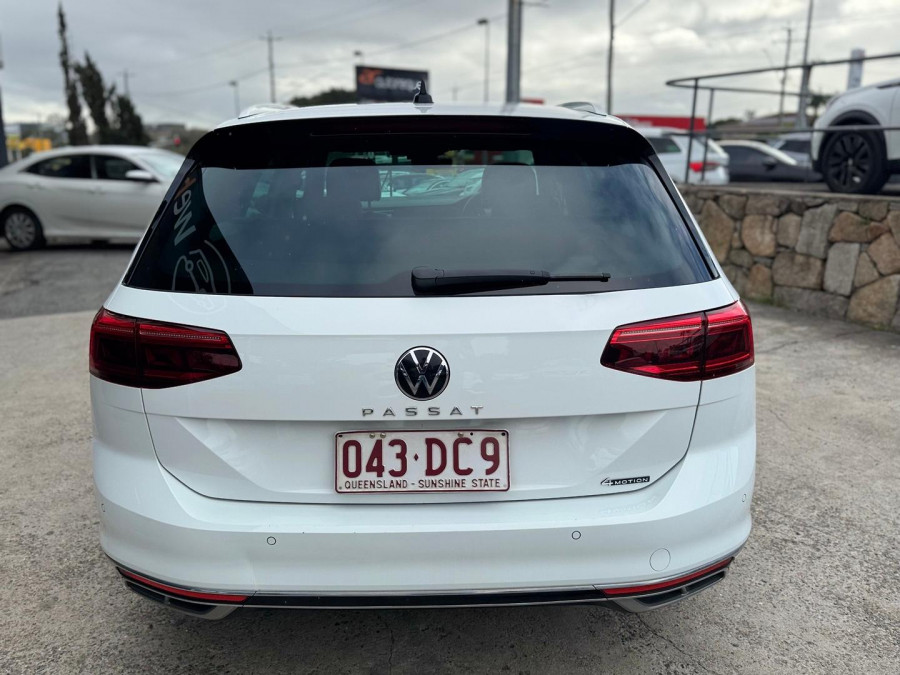 2021 Volkswagen Passat B8 206TSI R-Line Wagon Image 7