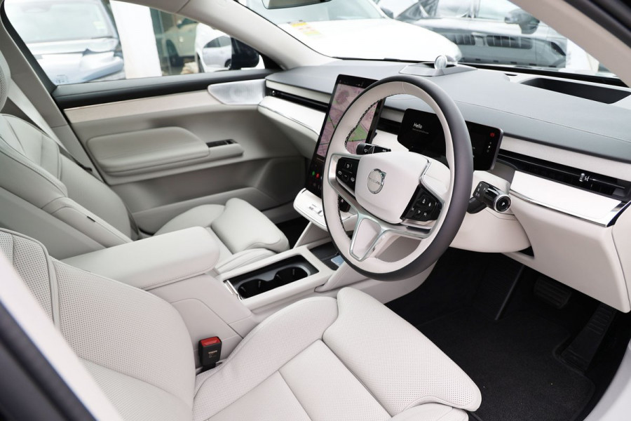 2026 Volvo ES90  Ultra Single Motor Sedan Image 9