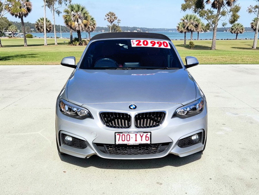 2015 BMW 2 Series F23 Turbo 220i M Sport Convertible Image 2