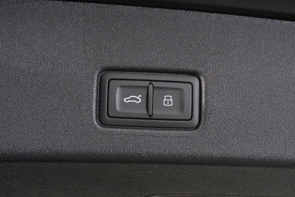 2025 MY24 Audi Q4 e-tron F4 55 SUV