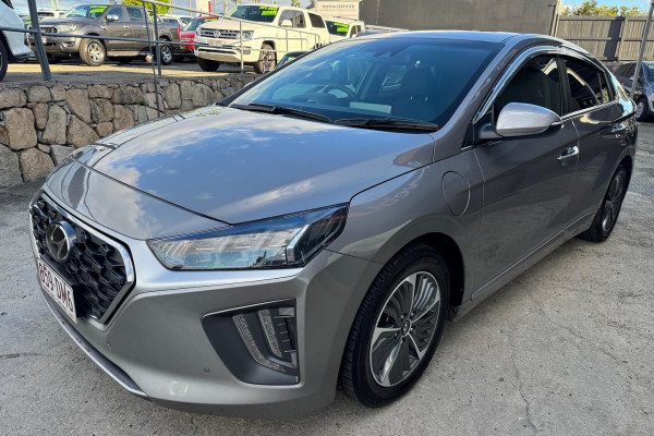 2021 MY22 Hyundai IONIQ AE.V4 Plug-In Premium Fastback Image 2
