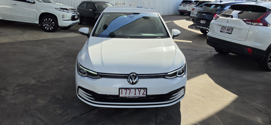 2023 Volkswagen Golf 8 110TSI Life Hatch Image 2