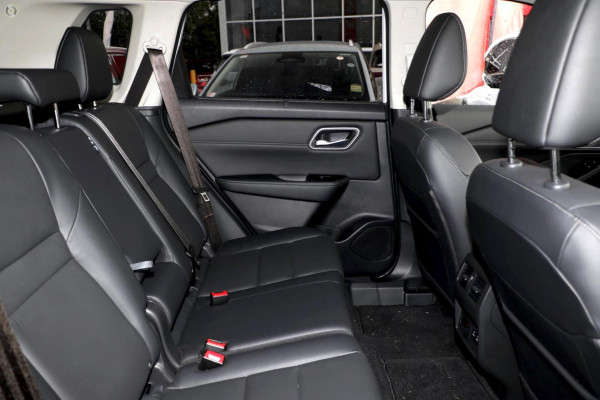 2026 Nissan X-Trail T33 Ti e-POWER SUV Image 8