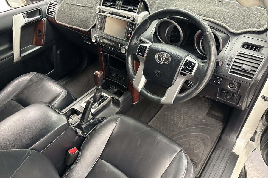 2017 Toyota LandCruiser Prado GDJ150R VX SUV Image 17