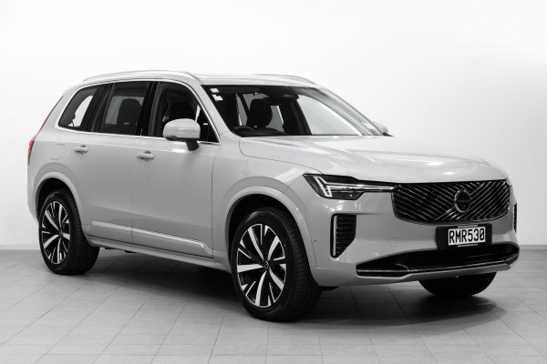 2025 Volvo XC90 L Series Ultra B5 Bright SUV Image 1