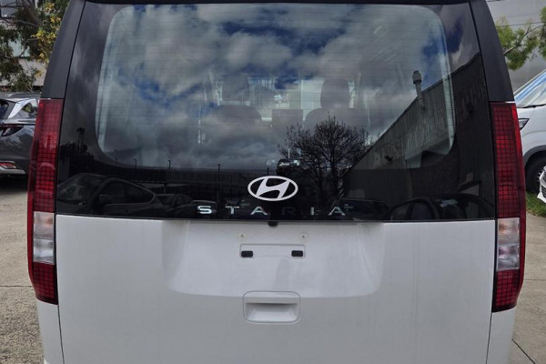 2026 MY27 Hyundai Staria Load US4.V4  Van Image 6