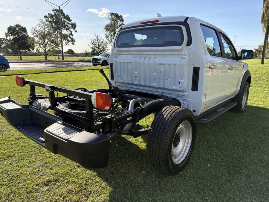 2026 JAC T9  Tradepro Cab Chassis Image 4