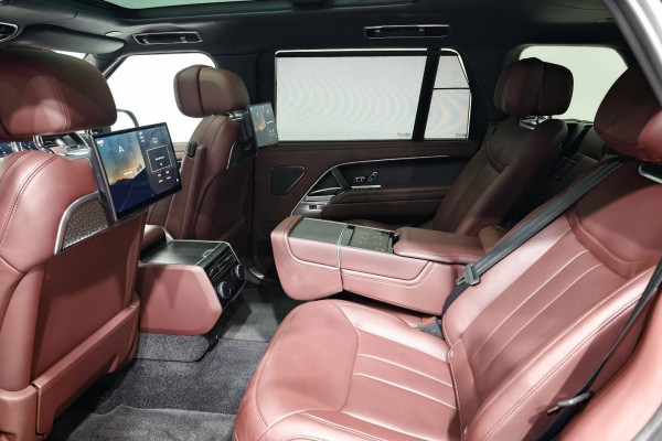 2024 MY25 Land Rover Range Rover L460 P460e Autobiography SUV Image 8