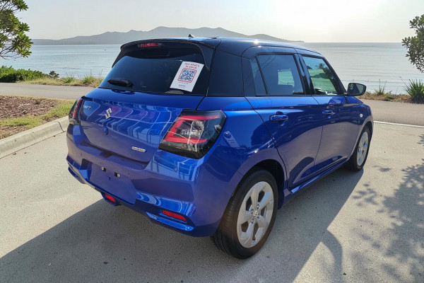 2025 Suzuki Swift UZ Hybrid Plus Hatch Image 3