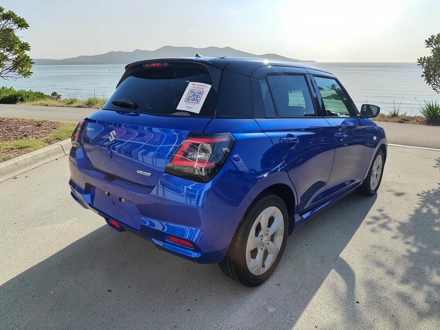 2025 Suzuki Swift UZ Hybrid Plus Hatch Image 3