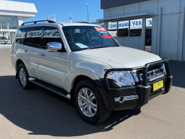 Mitsubishi Pajero GLX NX 