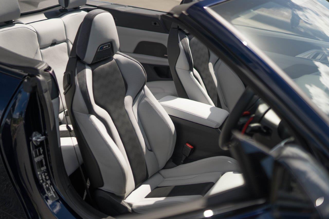 2022 BMW M4 Competition Xdrive Convertible Image 7