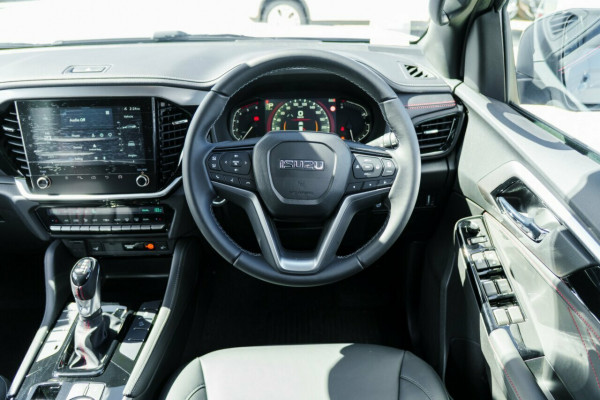 2026 MY25.5 Isuzu MU-X RJ X-TERRAIN SUV Image 13
