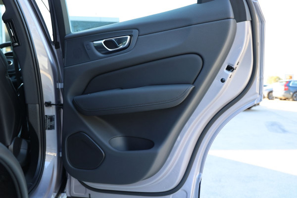 2026 Volvo XC60 UZ Ultra B5 Dark SUV Image 24