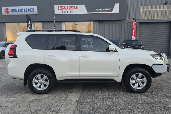 2023 Toyota LandCruiser Prado GDJ150R GXL SUV Image 8