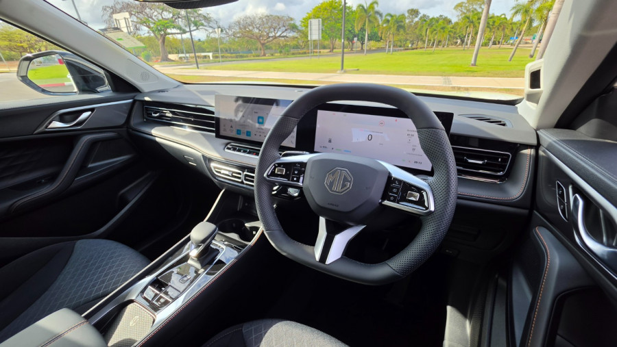 2026 MY25 MG HS AS33H Excite Hybrid+ SUV Image 17