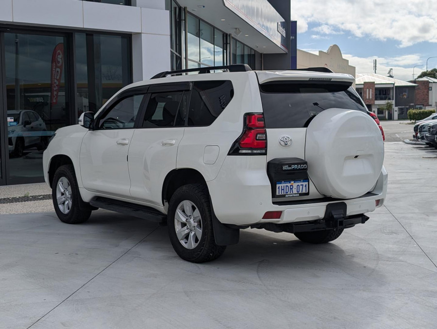 2020 Toyota LandCruiser Prado GDJ150R GXL SUV Image 4
