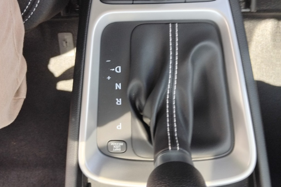 2024 Hyundai Venue QX.V5  SUV Image 16