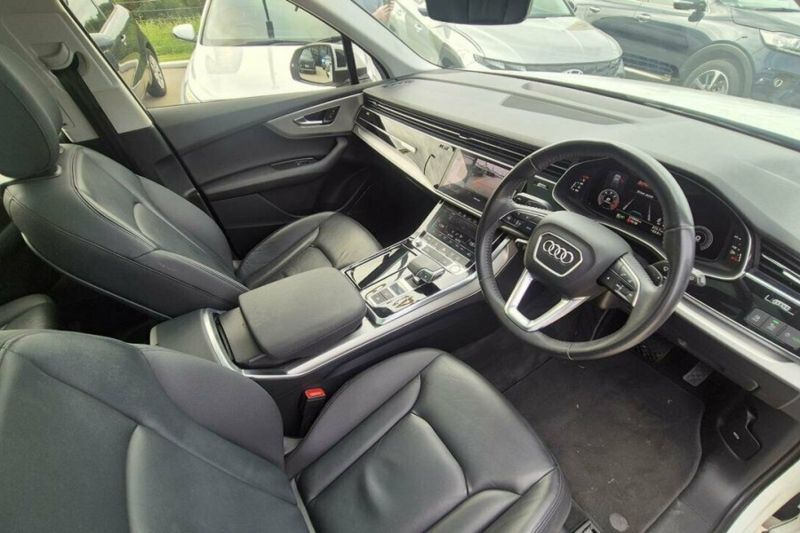 2019 MY20 Audi Q7 4M 45 TDI SUV Image 13
