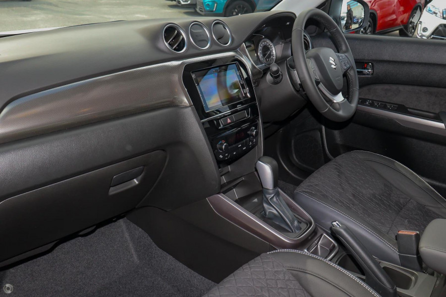 2024 Suzuki Vitara LY Series II Turbo SUV Image 13