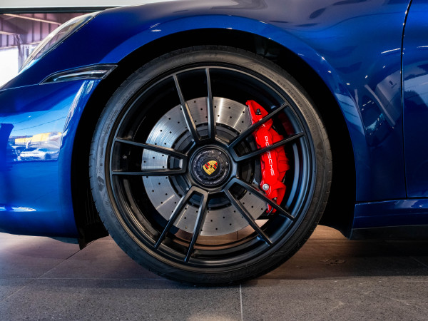 2022 Porsche 911 992 Carrera GTS Coupe image 9