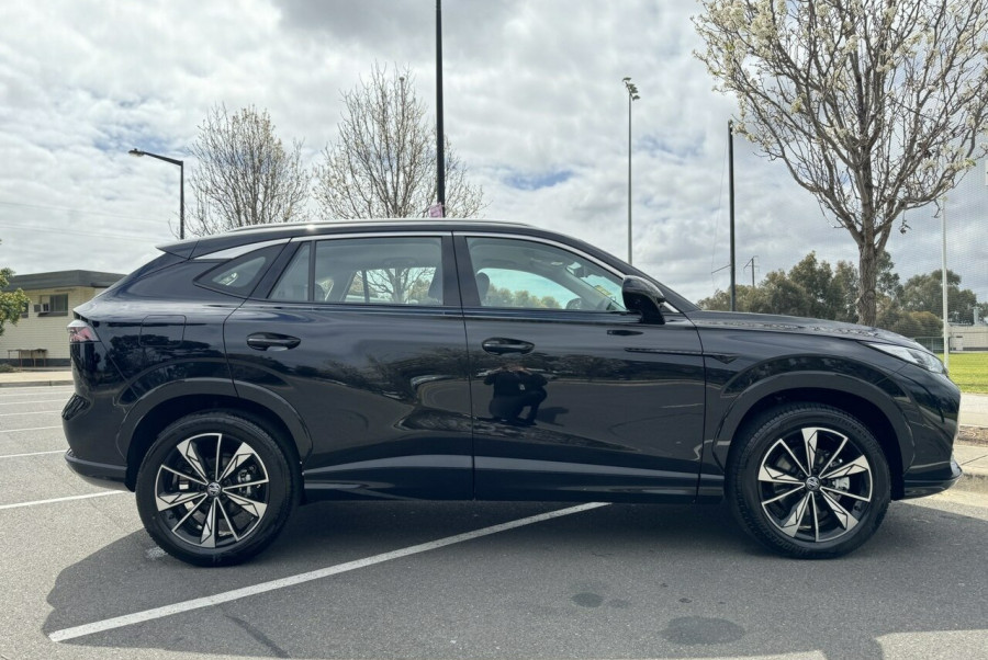 2024 MY24.5 MG HS AS33 Excite SUV Image 8