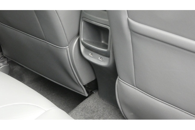 2024 MG ZST S13 ESSENCE SUV Image 11
